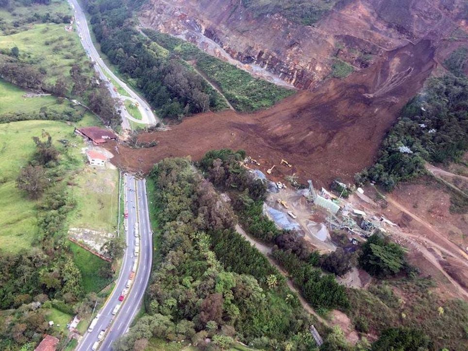 Deslizamientos De Tierra O Lodo Fuerte Riesgo En Temporada De Lluvias