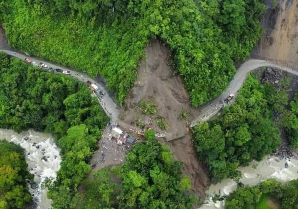 Dram Ticas Im Genes De La Tragedia En Colombia Al Menos Muertos Por