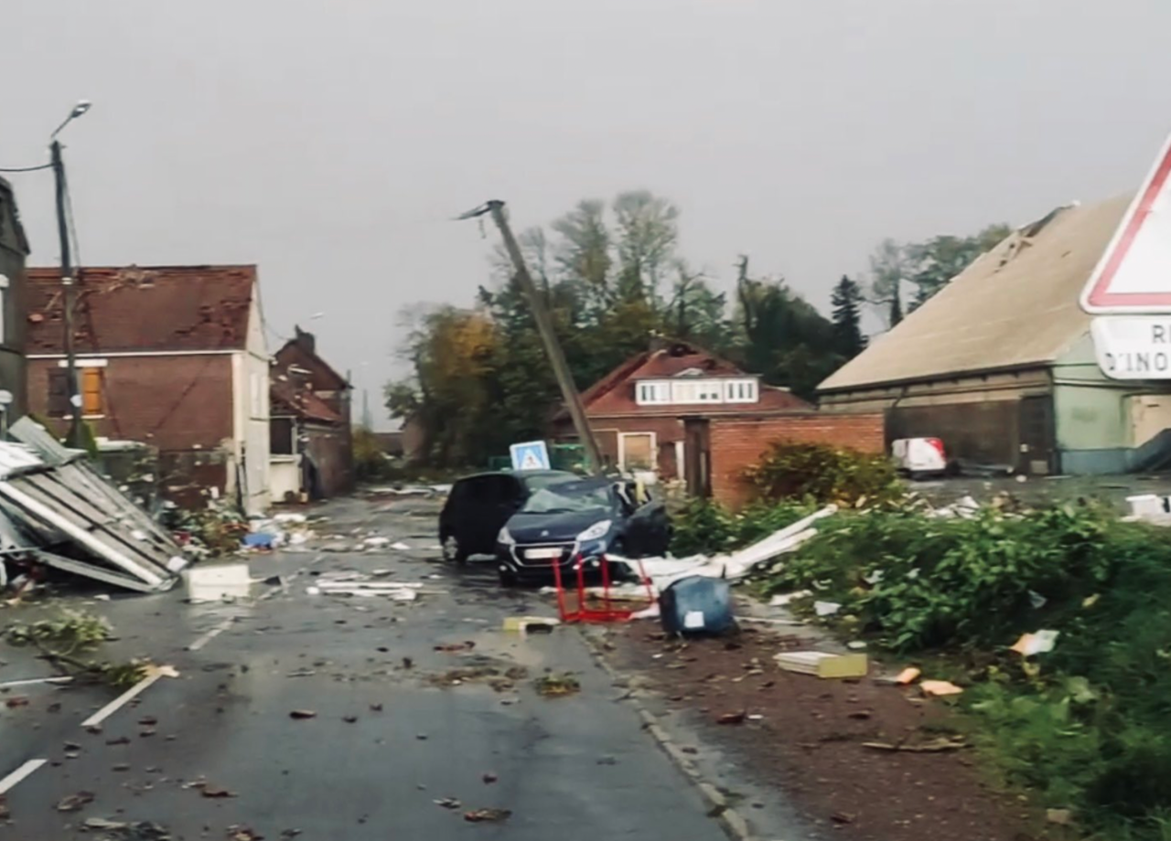 La France Balay E Par Plusieurs Tornades De Gros D G Ts Signal S