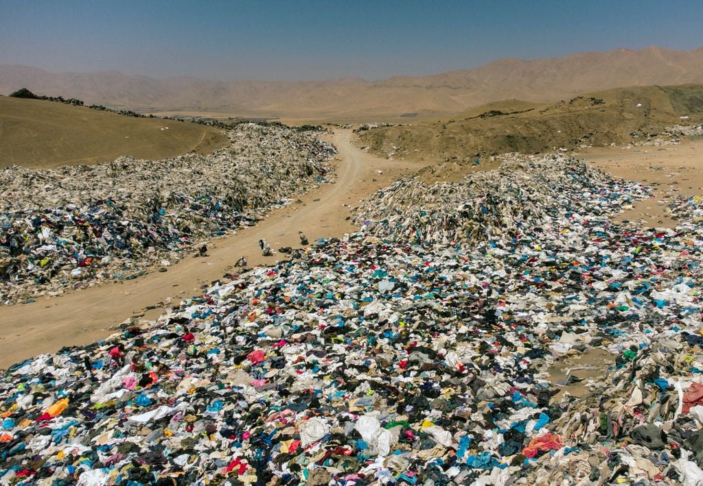 Polui O Gigante Cemit Rio De Roupas Usadas No Atacama J Pode Ser