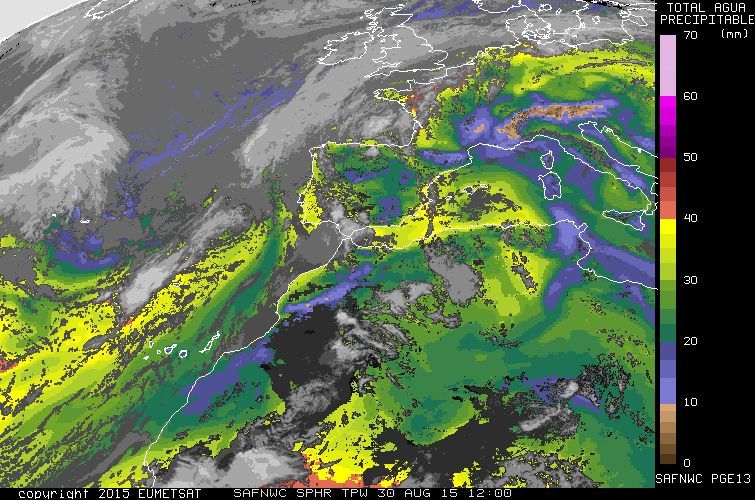 Ejemplo de producto del SAF de Nowcasting: Total de agua precipitable, correspondiente al 30 de agosto de 2015 a las 12:00. Este producto se genera en zonas de aire claro, sin nubes. Copyright EUMETSAT.