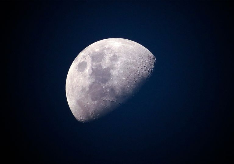 La luna La luna