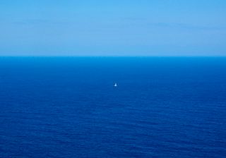 ¿Por qué el mar es azul?