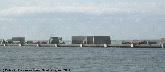 Fig. 18. Estado en el que quedó el nuevo espigón del Puerto de Motril Fig. 18. Estado en el que quedó el nuevo espigón del Puerto de Motril