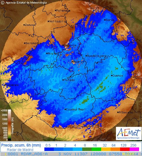 Figura 7. ACC6 del radar de Madrid para el 3 de noviembre de 2011 para la acumulación de 06-12 UTC de dicho día. Los frentes en la zona de Madrid dejan huecos en zonas relativamente cercanas al radar como parte de la propia ciudad donde aparentemente no se ha acumulado lluvia. Fuente: AEMET.