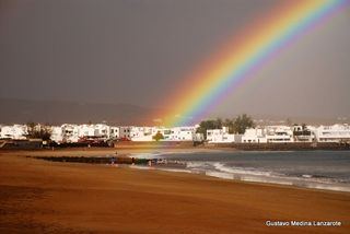 Arco iris en la playa de Arrieta. Lanzarote, 19 noviembre 2011