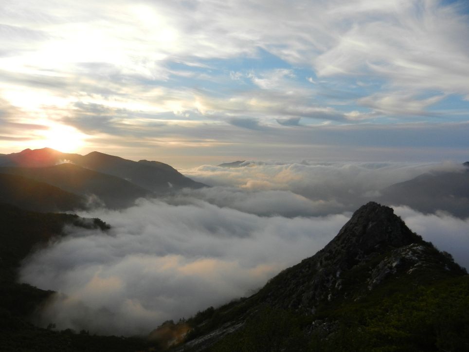 Atardecer en los valles del SW asturiano de José Luis Álvarez Fernández