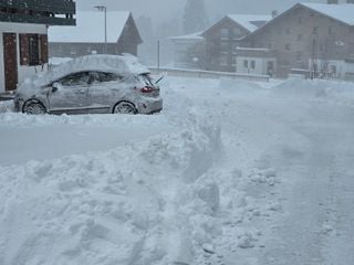 Über 1 Meter Neuschnee in den Alpen bis Weihnachten - Traum oder Alptraum für die Winterurlauber? Lawinengefahr steigt