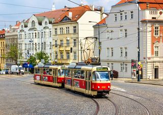 Ecco le città europee dove i tram sono parte del paesaggio urbano