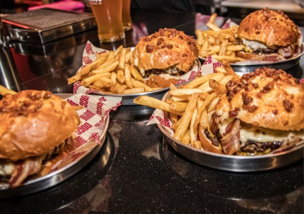 La Noche de las Hamburgueserías La Noche de las Hamburgueserías