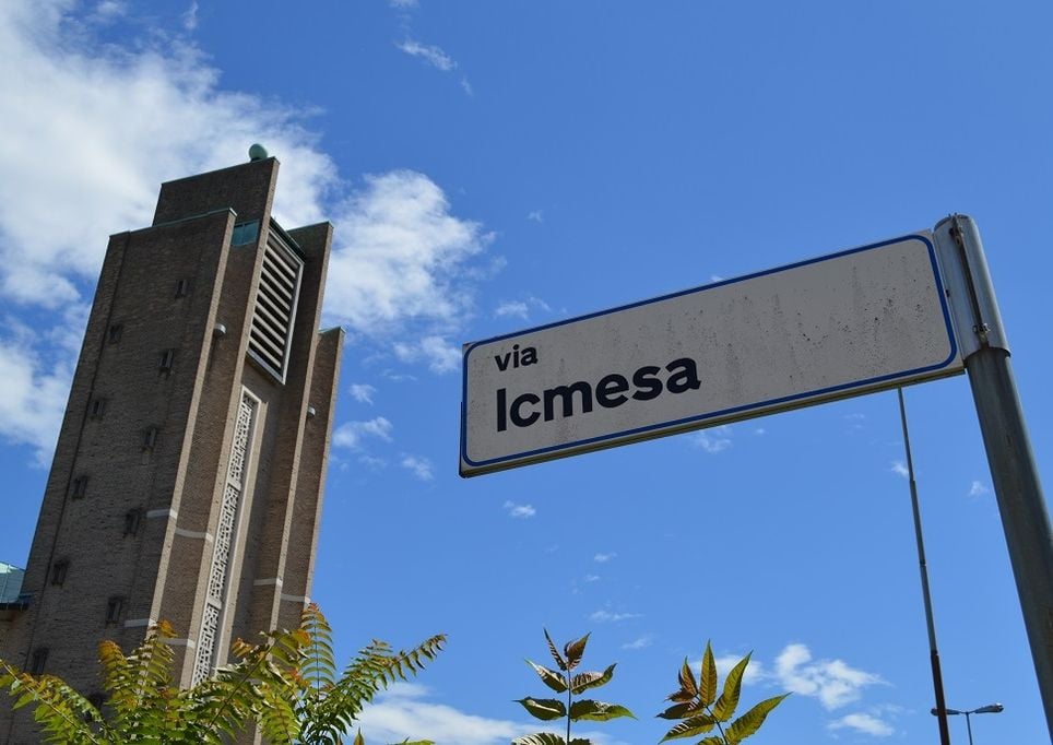 seveso-icmesa Fra Seveso e Meda sorgeva la fabbrica Icmesa, di cui oggi resta solo il nome della via (foto Lorenzo Pasqualini)