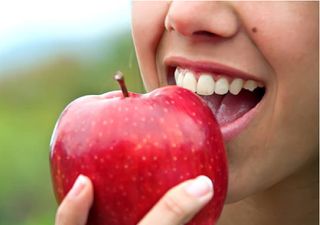 Las 10 razones para comer una manzana al día que seguro no conocías