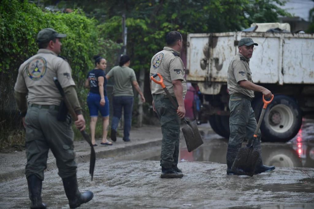 Prioritario limpieza de calles después de inundación. Foto Cortesía PCJalisco.