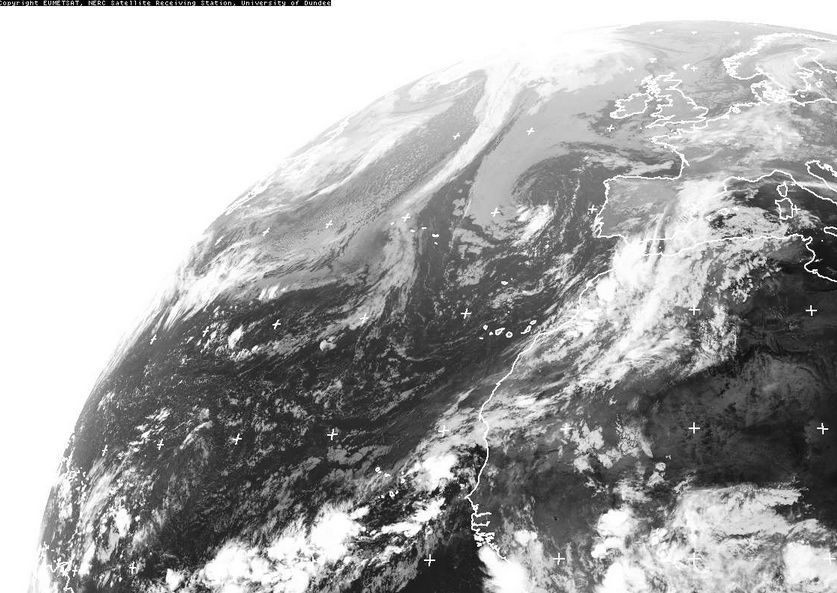 Imágenes infrarroja de vapor de agua Imágenes infrarroja del 21 de septiembre de 2014 a las 06 UTC donde se observa la interacción polar-subtropical. Fuente: EUMETSAT