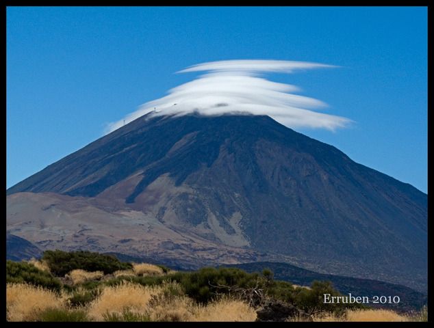 2ª Posición: Teide con sombrero de Rubén del Campo Hernández, Erruben