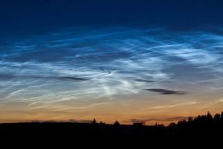 Las nubes mesosféricas se hacen más brillantes