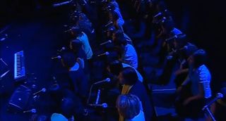 Un coro imitando el paso de una tormenta