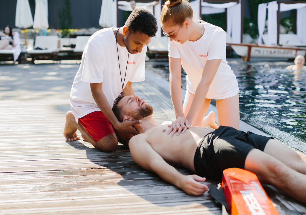 DLRG-Rettungskräfte, lebensrettende Sofortmaßnahmen, Badeunfällen, Ertrinkungsopfer