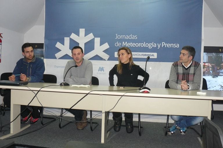 Foto 1.- La mesa de debate de la pasada edición La mesa de debate de la pasada edición
