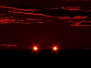 Eclipse solar espectacular: “como dos ojos de gato”