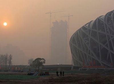 Figura 1. La contaminación ambiental durante los JJOO de 2008 bajó a niveles que hoy en día se han disparado al relajarse de nuevo las medidas reductoras de la contaminación.