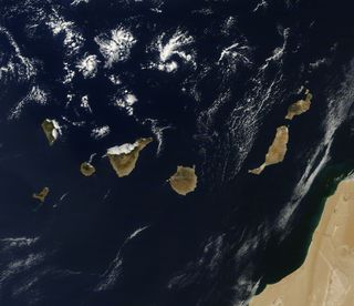 Afloramiento de origen volcánico al sur de El Hierro desde satélite