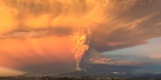 Espectacular time-lapse del volcán Calbuco, Chile