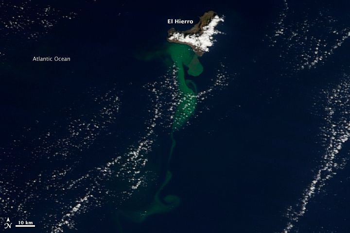 Imagen de sensor MODIS. Imagen de sensor MODIS. Ver detalles en el texto. Fuente: NASA
