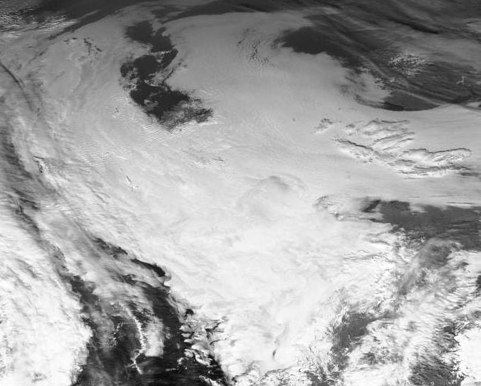 Imagen del canal HRVis, visible de alta resolución, del Meteosat-9 tomada el 8 de noviembre de 2011 a las 12 UTC.Fuente: Duende University-Eumetsat.