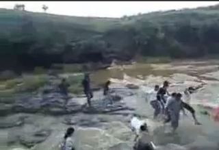 Crecida súbita y mortal en un río