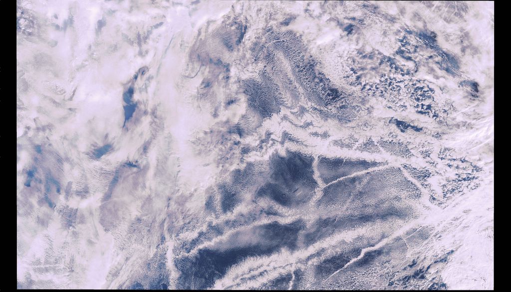 Imagen del ENVISAT en verdadero color sobre el medio día. Fuente: ESA.