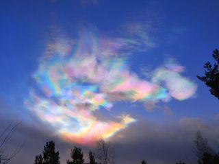 Nubes nacaradas