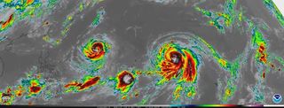 Himawari-8 ve el nacimiento de los tifones Goni y Atsani