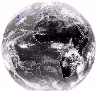 Tres ciclones a examen (25 enero 2012)
