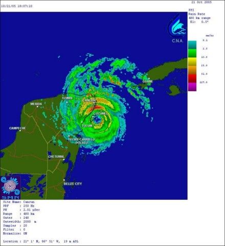 Figura 5.- Imagen del radar de Cancún de las reflectividades generadas por el potente huracán Wilma, en octubre de 2005. Figura 5.- Imagen del radar de Cancún de las reflectividades generadas por el potente huracán Wilma, en octubre de 2005.