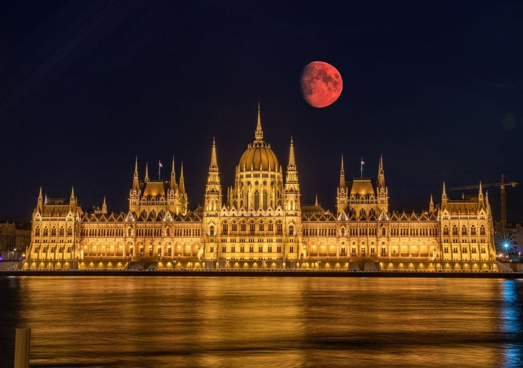 Luna de Sangre en Budapest Luna de Sangre en Budapest