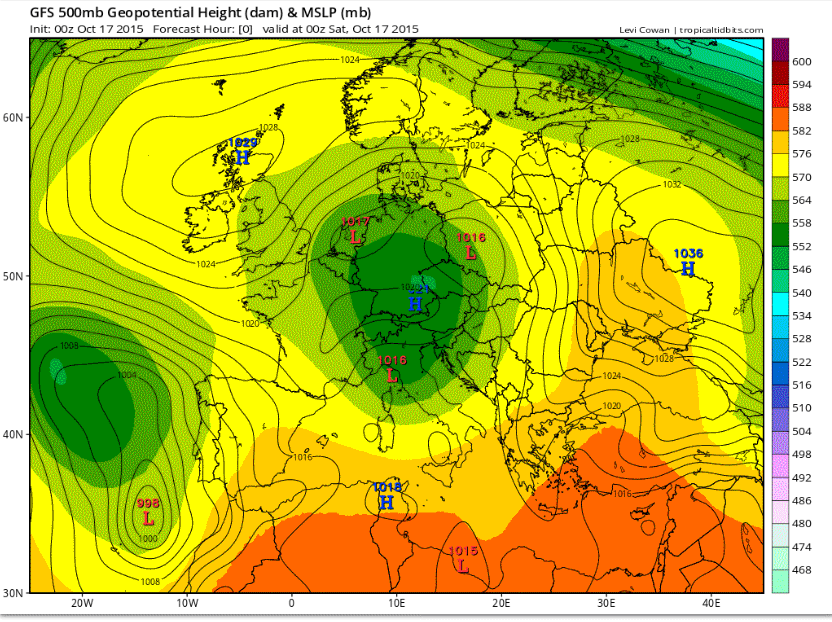 Evolución de acoplamiento entre la baja en superficie y altura, 500 hPa, según GFS. Ver detealles en el texto. Evolución de acoplamiento entre la baja en superficie y altura, 500 hPa, según GFS. Ver detealles en el texto.