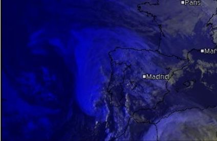 Detalles del centro de la baja en superficie con las primeras imágenes de los canales visibles, 06:30 UTC Detalles del centro de la baja en superficie con las primeras imágenes de los canales visibles, 06:30 UTC