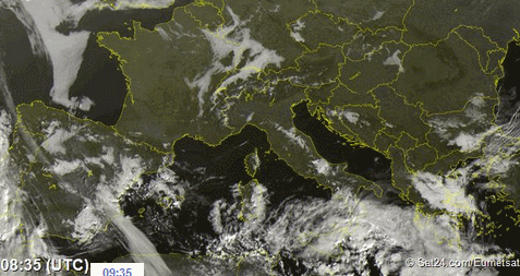 Imágenes visibles del Mediterráneo durante el 1 de noviembre de 2015. Solo las nubes se hacen presentes, mientras una lengua/río de agua precipitable se desplazaba de E-W por el Mediterráneo hacia la Península española.