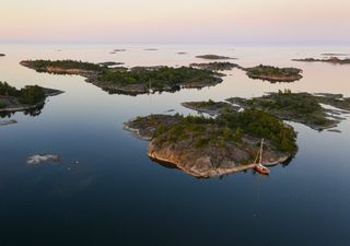 22 ilhas inexploradas, 270 km de magia: a nova rota da Suécia que tem de conhecer