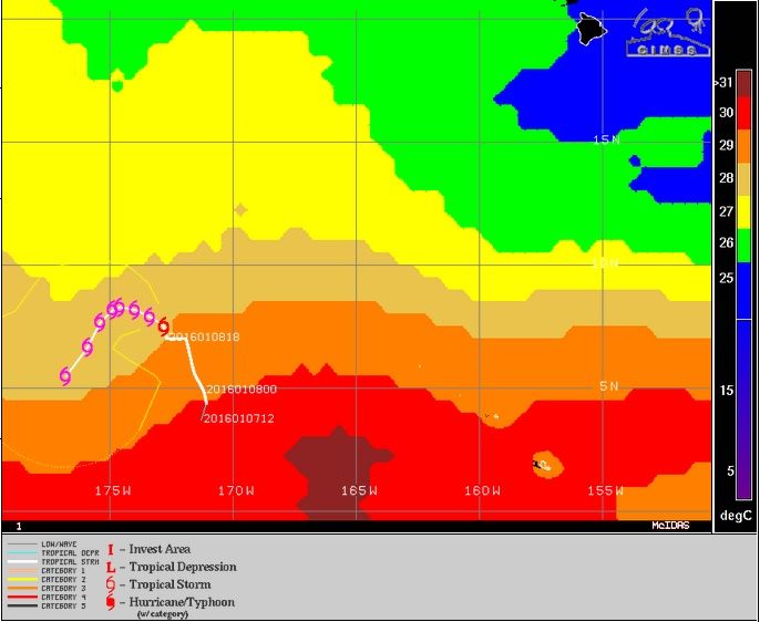 Imágenes de Pali para el 9 de enero de 2016: imagen IR, arriba, y temperatura del agua del mar en la zona (muy cálida), abajo.