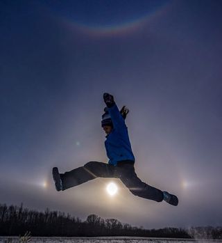 Saltando parhelios