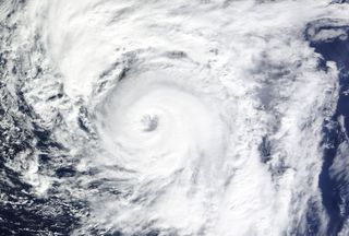 Alex primer huracán de enero en Atlántico Norte desde 1938