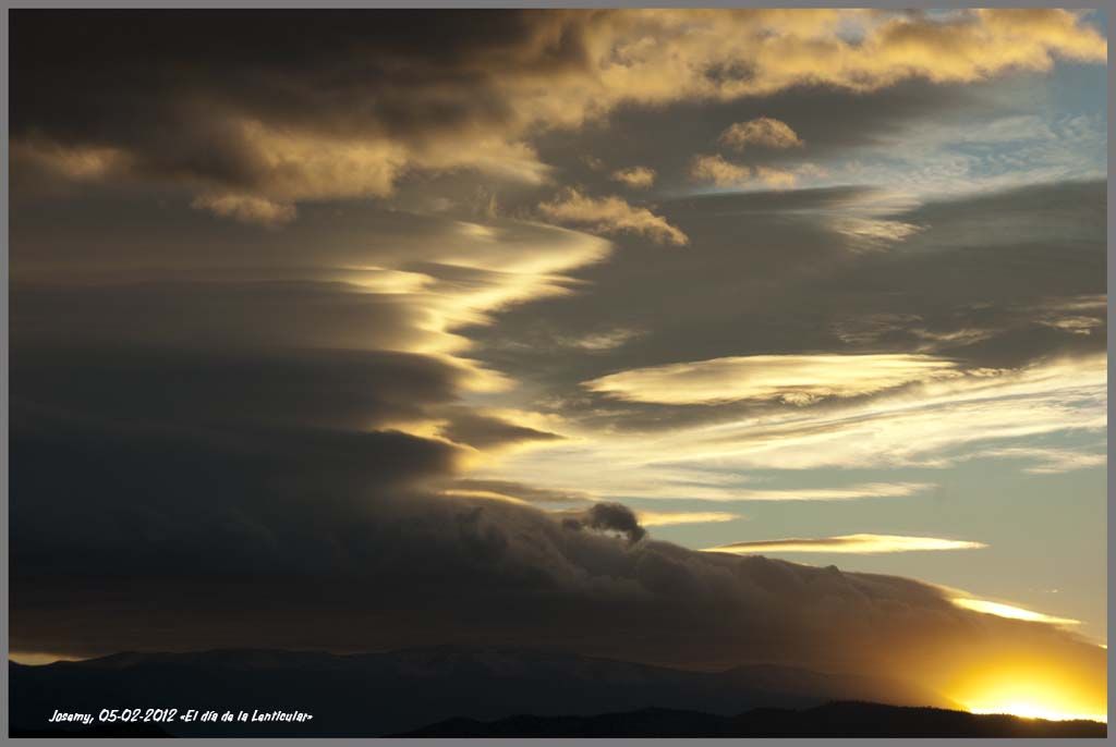 Lenticulares en llamas