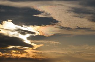 La OMM renueva su petición de nuevas imágenes para el Atlas Internacional de Nubes