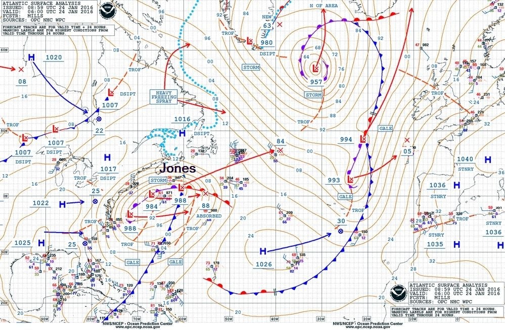 Análisis de superficie del Atlántico Norte del NWS del 24 de enero de 2016 a las 06 UTC. La borrasca que ha afectado a la costa Este ha sido etiquetada como “Storm” por el NWS. Jones ha sido añadido posteriormente para este artículo pero NO por el NWS.