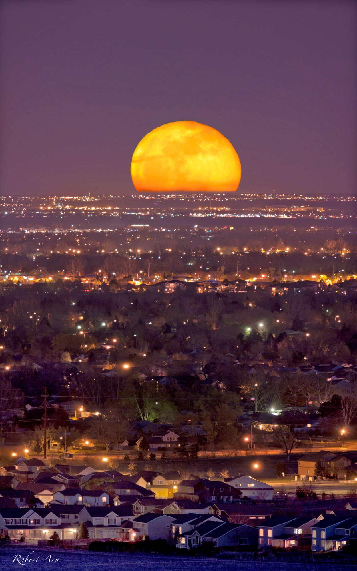 El 5 y el 6 de mayo habrá una "super Luna" en el perigeo