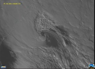 Movimiento relativo de las nubes en el centro de una borrasca