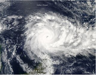 El ciclón Fantala pasa a la historia