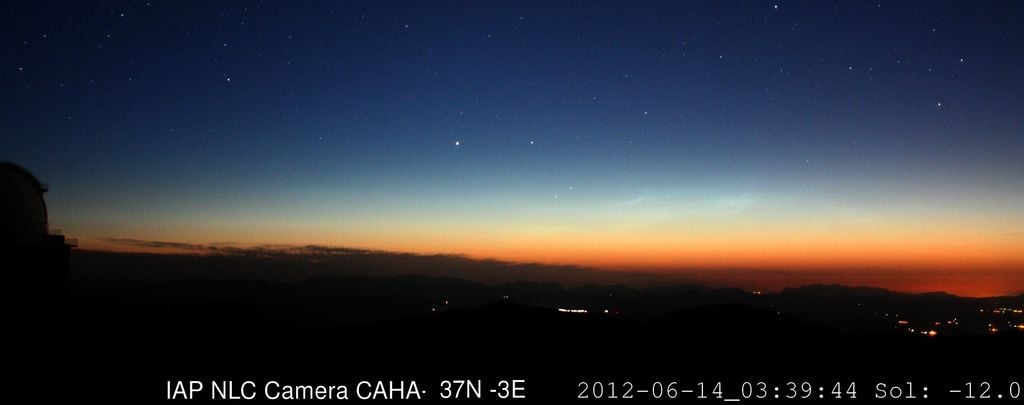 Nubes noctilucentes observadas desde Calar Alto el 14 de junio de 2012